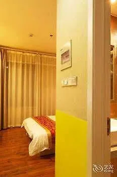 Super 8 Hotel Zhuozhengyuan Suzhou
